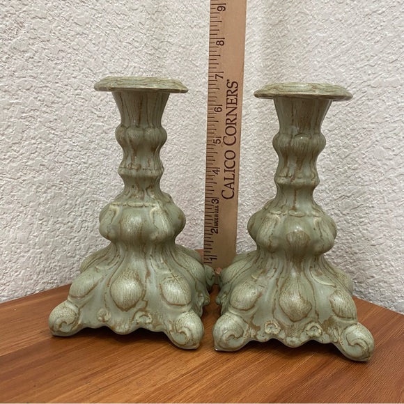 Pair Of Vintage 60’s WYLEY 67 Sage Green Muted Glazed Candle Stick Holder Set - Picture 5 of 13